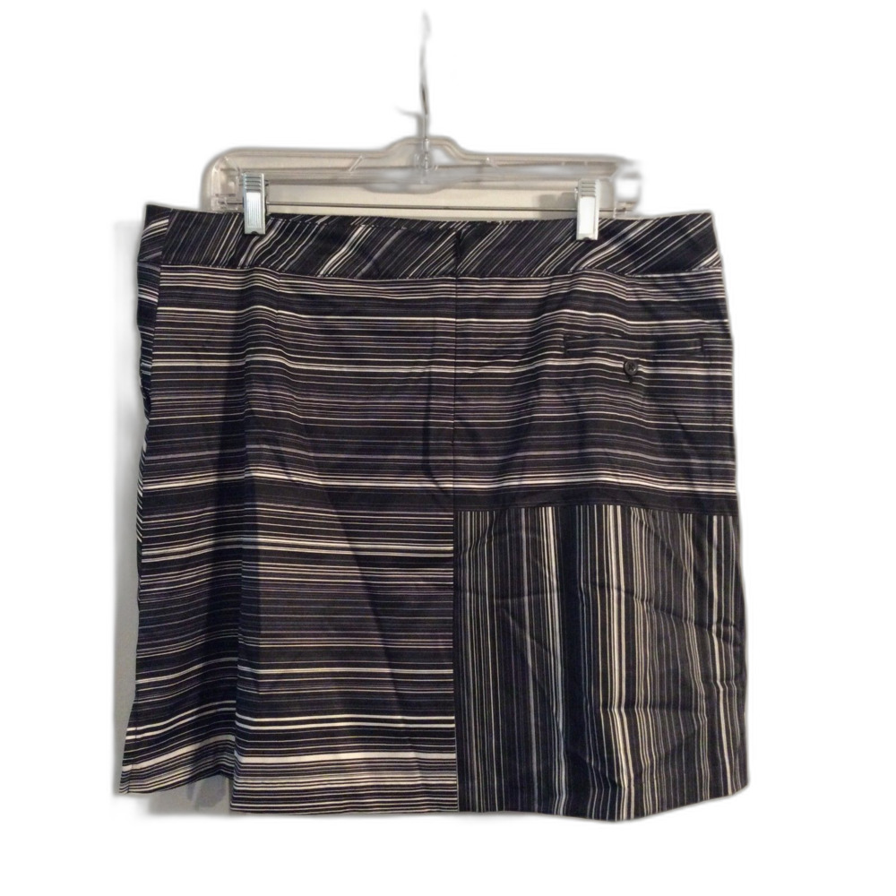 Lady Hagen Size 14 Black White Striped Skort skirt Women's golf pickleball